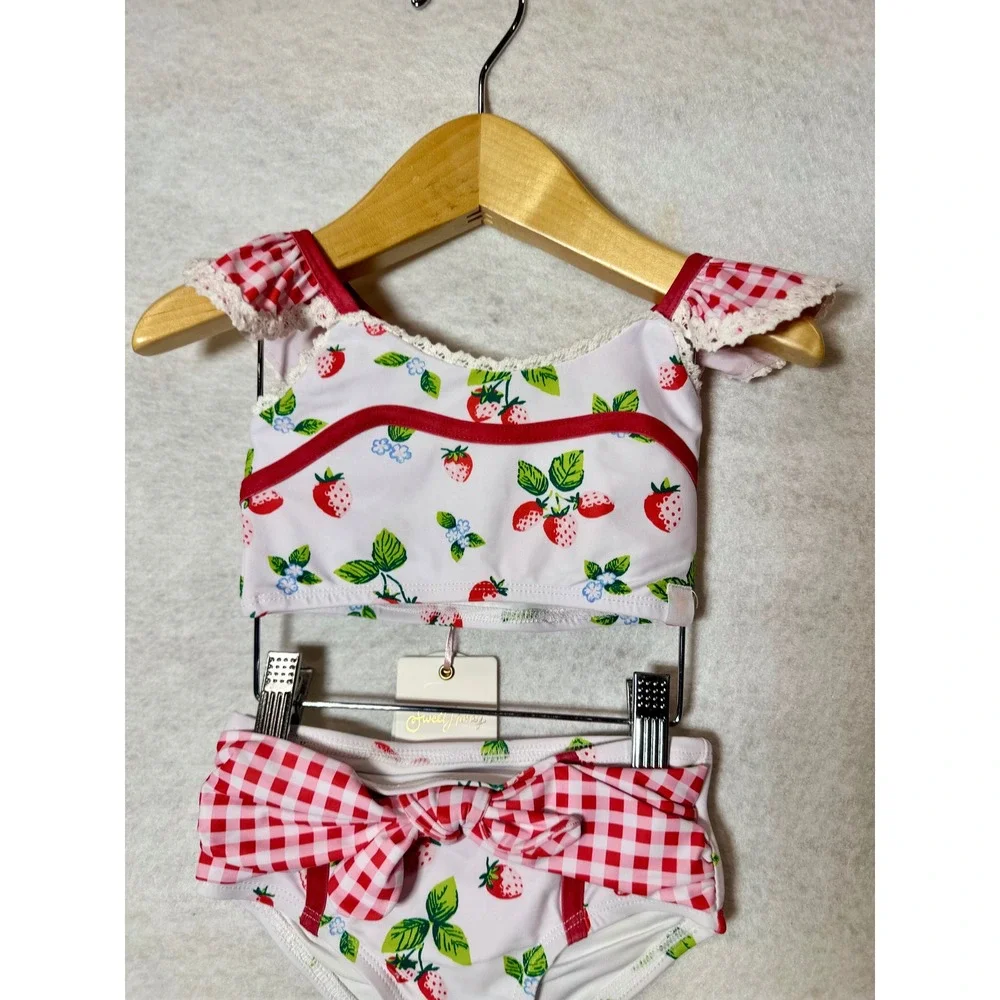 SweetHoney Girls Strawberry Gingham Two Piece Swimsuit Set Red White 3T NWT
